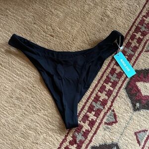 Aqua Eve Women's Black Bikini Bottom